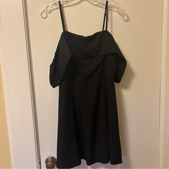 J.O.A. Dress Black Off the Shoulder Ruffle Front LBD Fit and Flare size Medium - Picture 7 of 16